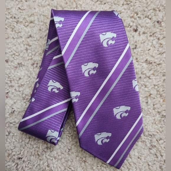 Kansas State Wildcats Tie 100% Silk Purple Mascot - Picture 1 of 5